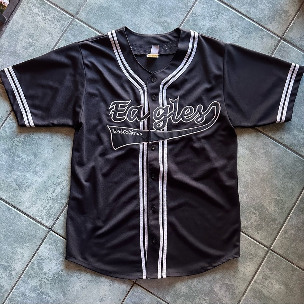 VTG Y2K RARE Eagles Hotel California 2003 Jersey T-Shirt